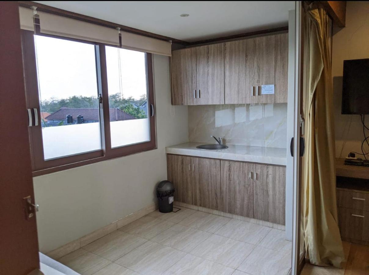 ปุรี ซาบีนา เบด แอนด์ เบรคฟาสต์ Bed & Breakfast จิมบาราน ภายนอก รูปภาพ