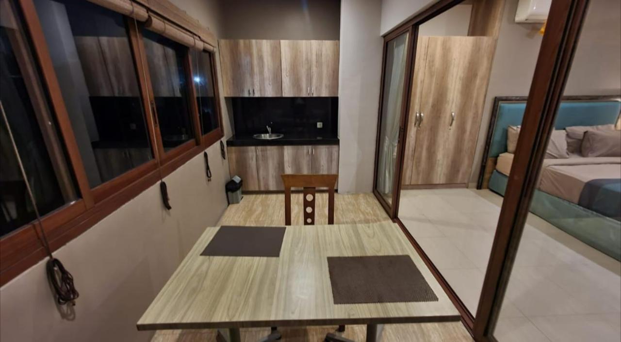ปุรี ซาบีนา เบด แอนด์ เบรคฟาสต์ Bed & Breakfast จิมบาราน ภายนอก รูปภาพ