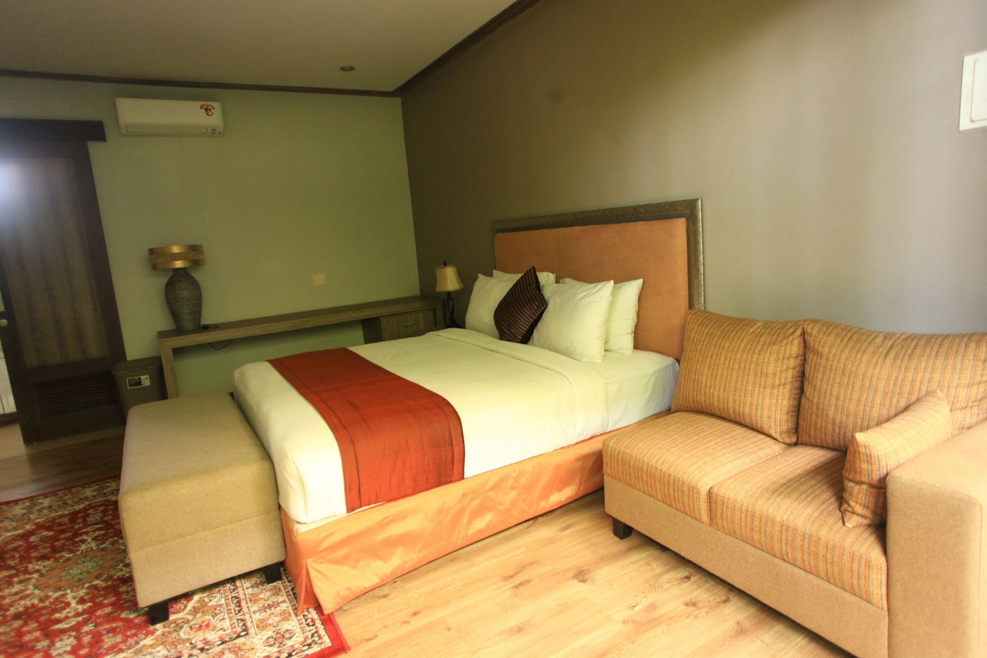 ปุรี ซาบีนา เบด แอนด์ เบรคฟาสต์ Bed & Breakfast จิมบาราน ภายนอก รูปภาพ