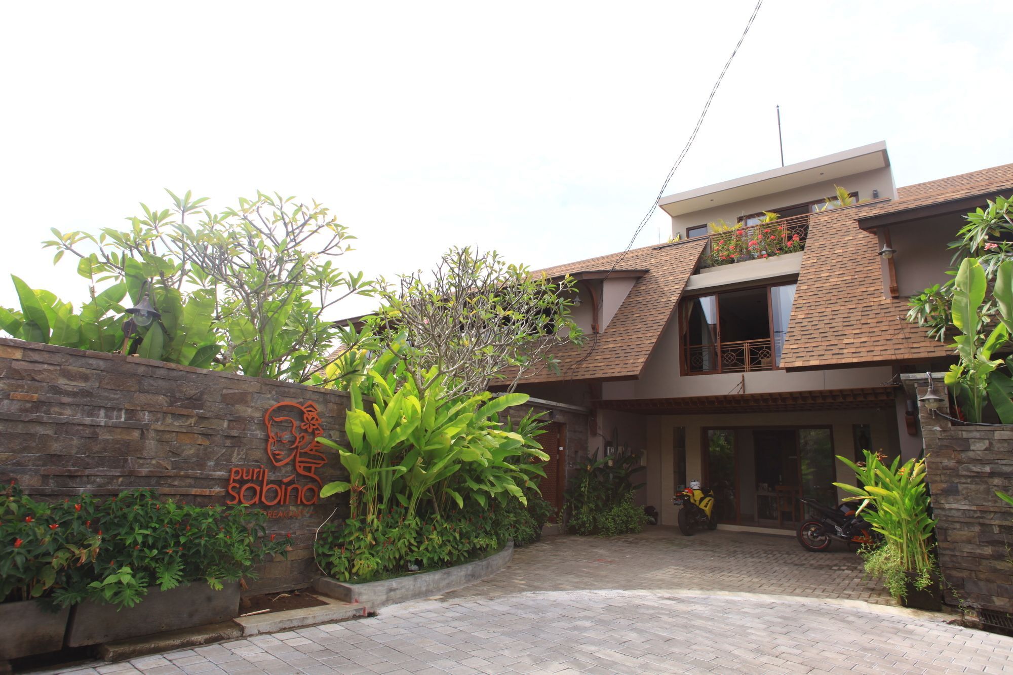 ปุรี ซาบีนา เบด แอนด์ เบรคฟาสต์ Bed & Breakfast จิมบาราน ภายนอก รูปภาพ